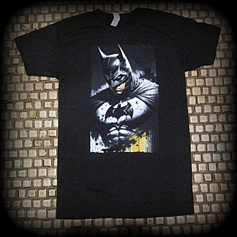 BATMAN -   Up Close-T- Shirt